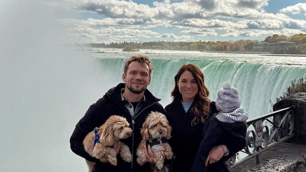Thommy Ten und Amélie van Tass genießen die Familienzeit an den Niagarafällen