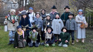 Vor Martini verkleidet: Kasmandln aus Oberweißburg