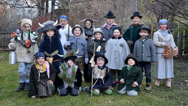 Vor Martini verkleidet: Kasmandln aus Oberweißburg