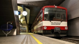 Letzter Halt Hauptbahnhof! Die Lokalbahn hätte als S-Link durch die Stadt Salzburg bis nach ...