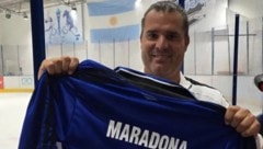 Boris Seidl mit einem Maradona-Dress.