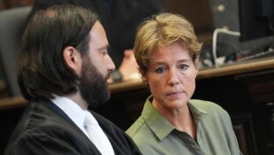 Die Hamburger Unternehmerin Christina Block mit ihrem Anwalt Ingo Bott