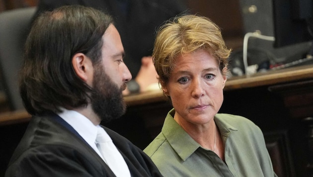 Die Hamburger Unternehmerin Christina Block mit ihrem Anwalt Ingo Bott