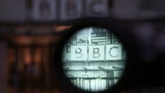 Trump hat den Sender „BBC“ auf eine Milliarde Dollar verklagt.
