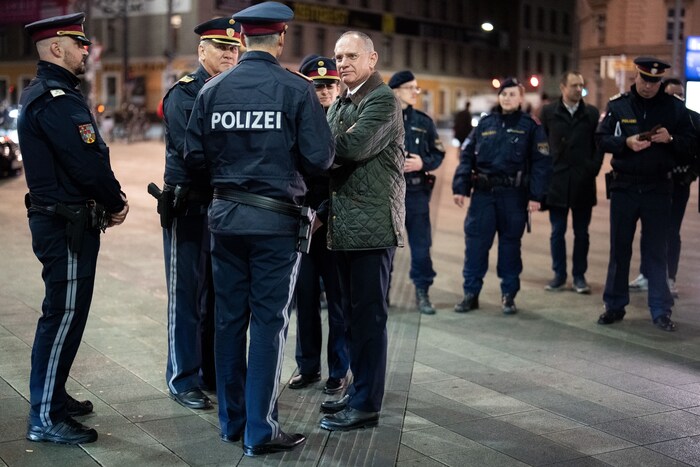 Der Innenminister machte sich persönlich ein Bild von der Schwerpunktaktion.