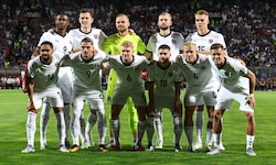 Drei Fragezeichen im ÖFB-Aufgebot: David Alaba (hinten links), Romano Schmid (vorne 3.v.r.) und ...