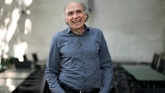 Große Freude bei dem bulgarischen Autor Dimitré Dinev, der seit 1990 in Österreich lebt