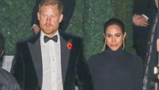 Harry und Meghan feierten auf der Party von Kris Jenner, Fotos der beiden mussten die ...