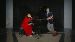 Angela Seo und Jamie Stewart sind in höchster Kreativität bei Xiu Xiu vereint – manchmal gehört ...