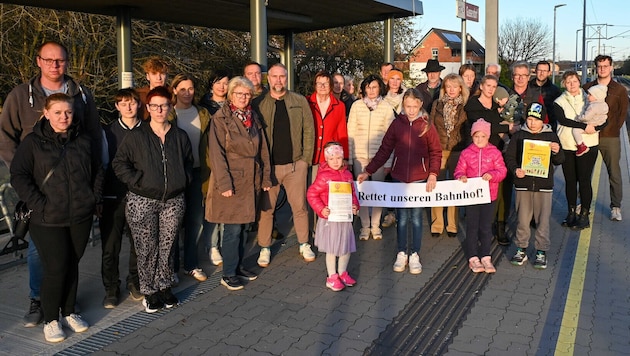Der Kampf der Initiative „Rettet den Bahnhof Gussendorf“ erzielte einen kleinen Erfolg: Eine ...
