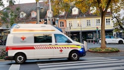 Eine 14-jährige Grazerin hat einen Böller entzündet und sich dabei an der Hand verletzt ...