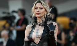 Paris Jackson sorgt mit ihrer neuesten Enthüllung für Entsetzen: Ein Loch in ihrer Nase erinnert ...