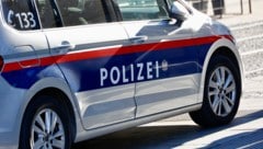 Der 24-Jährige wurde von den Beamten schwer verletzt in einem Wiener Innenhof entdeckt ...