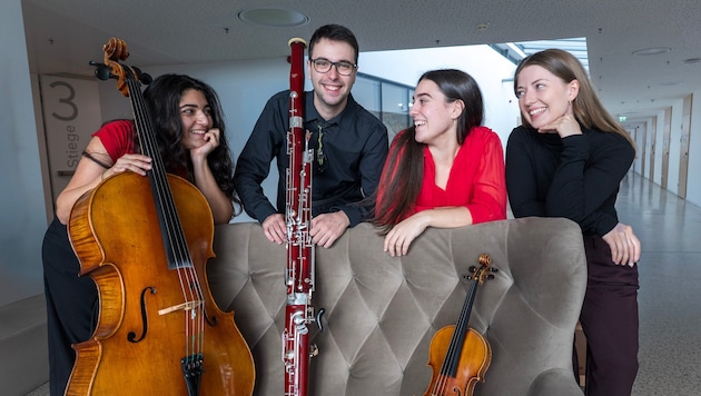 Von links nach rechts: Baran Mohammadbeigi (Violoncello), Andrés Ciprés Audina (Fagott), Sofia ...
