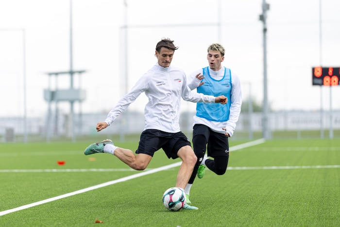 Vorsager (li.) & Co. halten sich am ÖFB-Campus fit