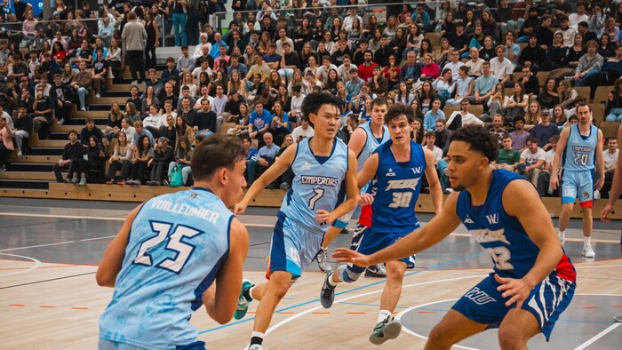 Im zweiten Spiel konnten sich die Uni Wien Emperors mit 48:37 durchsetzen.