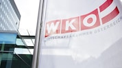 Die schwere Krise in der Wirtschaftskammer bringt innenpolitisch vor allem die ÖVP gefährlich ...