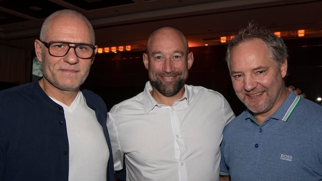 Holten 1995 mit den Kölner Haien die Deutsche Meisterschaft: Peter Draisaitl (li.), Herbert ...