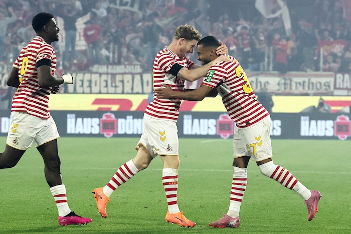 Beim letzten Heimspiel gegen Hamburg glänzte „Kainzi“ (li.) als Torschütze.