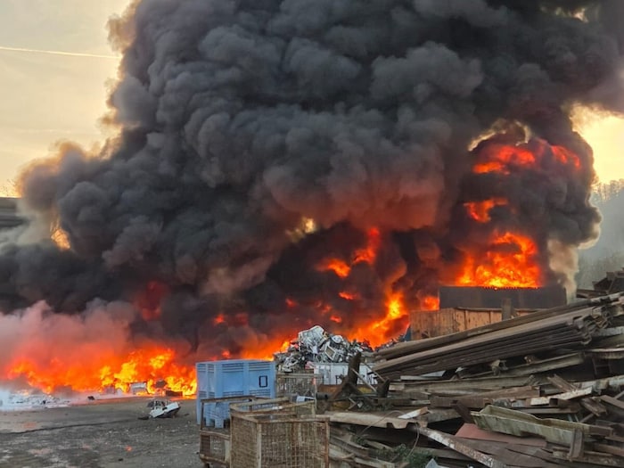 Die Freiwillige Feuerwehren Gersdorf, Straß, Spielfeld und Gamlitz standen im Einsatz.