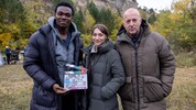 Dick eingepackt, aber gut gelaunt: Bless Amada, Antonia Moretti und Heino Ferch bei den ...