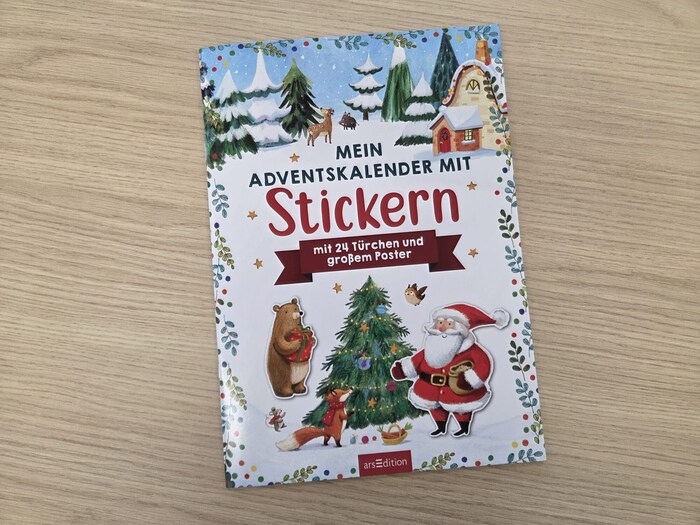 Weihnachtliches Klebevergnügen - erhältlich bei Thalia.