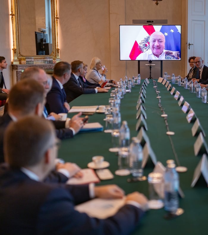 Stocker „leger“ in Hemd