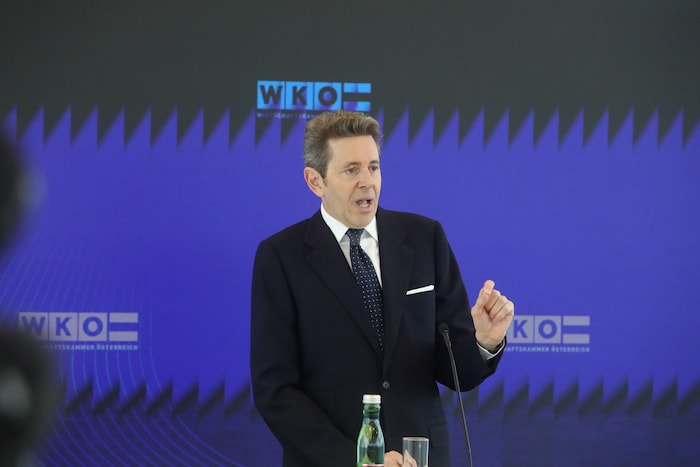 Harald Mahrer has been fighting a defensive battle for days