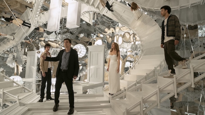 Nach zehnjähriger Absenz tauchen die Magier wieder auf.