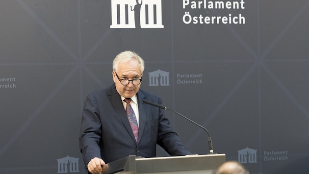 Nationalratspräsident Walter Rosenkranz sparte bei seiner Eröffnungsrede nicht mit Attacken ...