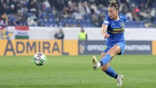 Ländle-Stürmerin Carina Brunold hatte gegen Chelsea London einen schwierigen Stand.