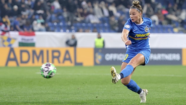 Ländle-Stürmerin Carina Brunold hatte gegen Chelsea London einen schwierigen Stand.