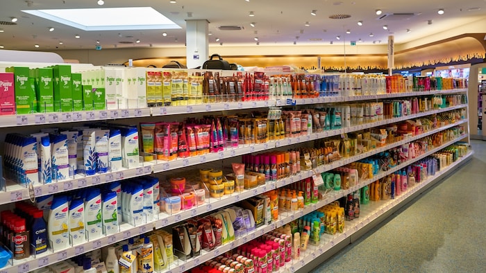 The number of locations in Austria has remained fairly constant for ten years, falling by one ...