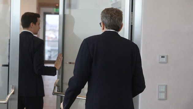 Harald Mahrer steht nach einem tiefen Fall vor dem Abgang.