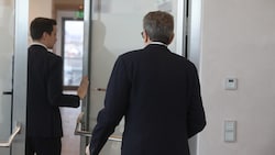 Harald Mahrer steht nach einem tiefen Fall vor dem Abgang.