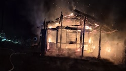 Die Gartenhütte wurde bei dem Brand vollständig zerstört