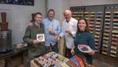 Zwei Generationen, eine Leidenschaft: Albin und Peter Linzbichler mit Sepp und Julia Zotter.