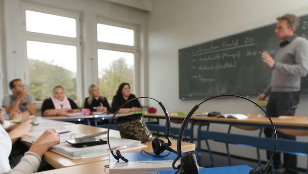 Österreichs Regierung passt die neue Zuverdienst-Regelung für Arbeitslose in Schulungen an ...