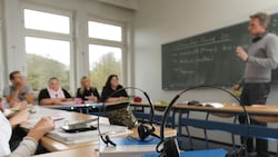 Österreichs Regierung passt die neue Zuverdienst-Regelung für Arbeitslose in Schulungen an ...