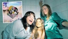 Am 14. November veröffentlichten LOU PA ihr Debütalbum „Love Portfolio“. 