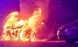 Lichterloh brannte das Auto.