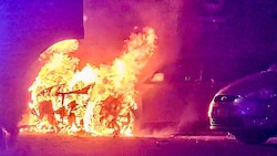 Lichterloh brannte das Auto.