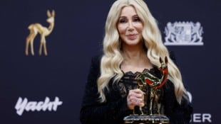 Sängerin Cher berichtet im zweiten Teil ihrer Memoiren, die im Herbst auf den Markt kommen, ...