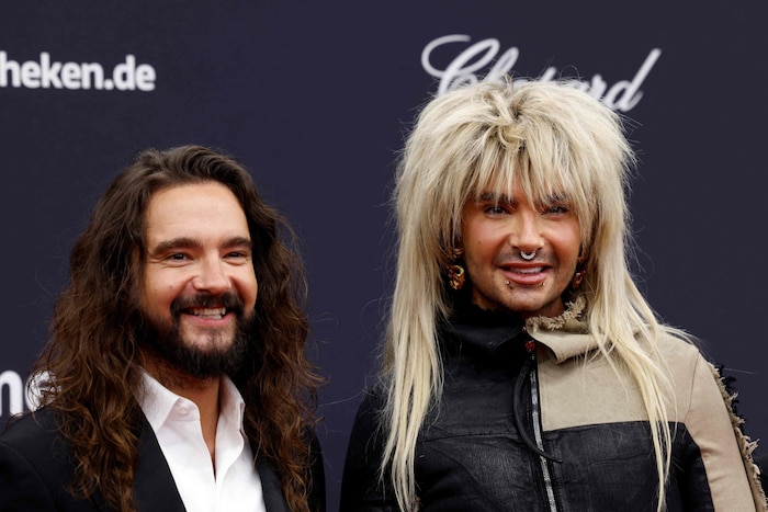 Die Kaulitz-Brüder Tom und Bill (r.)