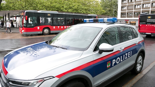 Die Stadtpolizei Dornbirn sucht nach einer unbekannten Fahrzeuglenkerin.