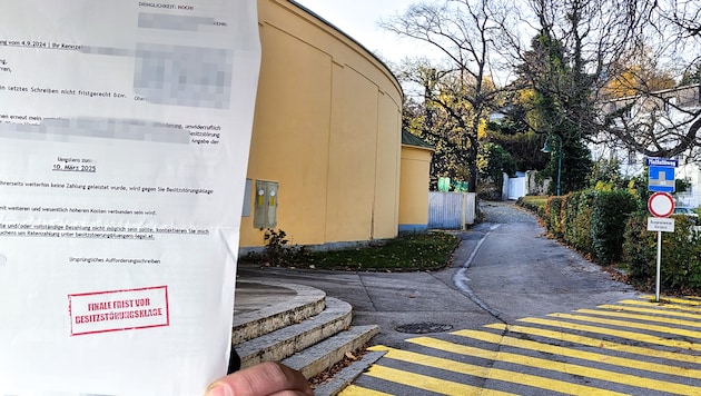 Wer hier auf der gelben Schraffierung kurz hält, wird von einem Anrainer, der im Haus dahinter ...