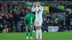 Cristiano Ronaldo sah gegen Irland die Rote Karte und legte sich mit den gegnerischen Fans an. 