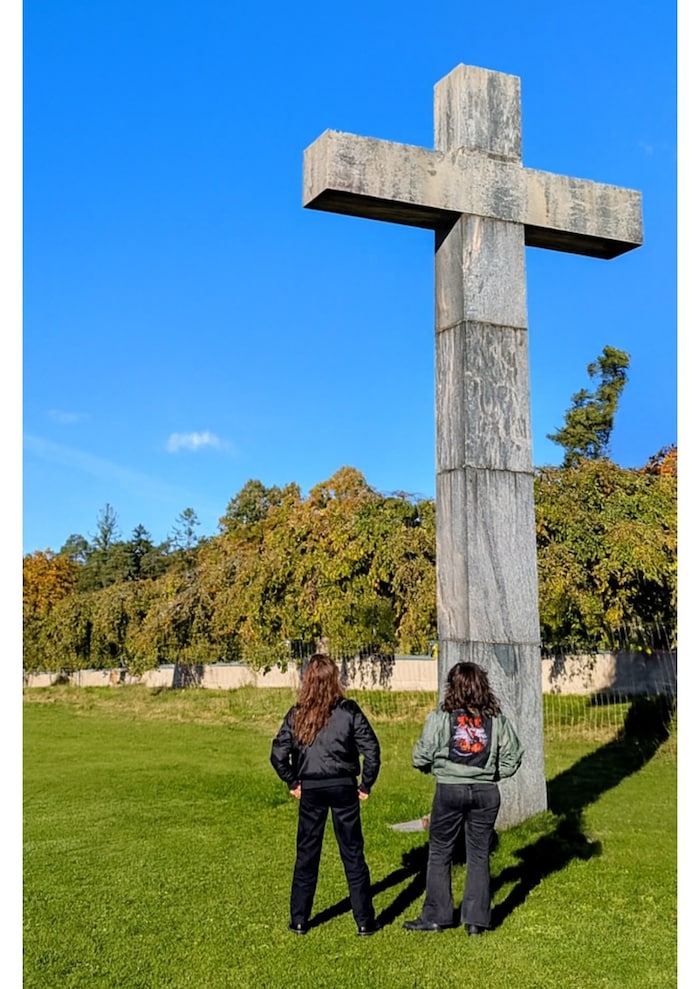 Die beiden Festival-Initiatorinnen Corinna und Jasmin zeigen sich nicht zu gerne öffentlich.