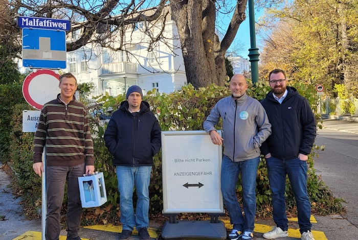 Die Liste Bad Vöslau fordert von der Gemeinde: „Einfach ein bis zwei Plätze vor dem Trinkbrunnen ...