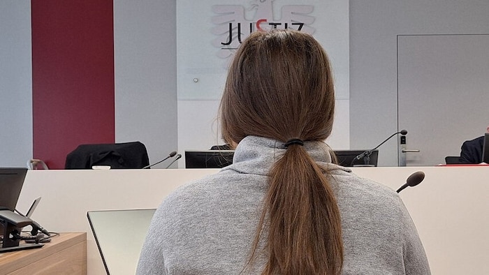 „Ich habe es aus Liebe getan“, sagt die Angeklagte am Landesgericht Eisenstadt.